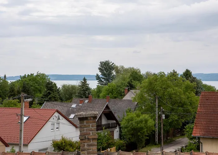Balatongardens Vila
